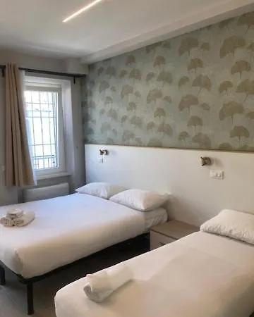 ذا بريكس روم