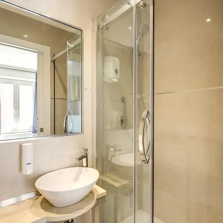 ذا بريكس روم بيت ضيافة روما